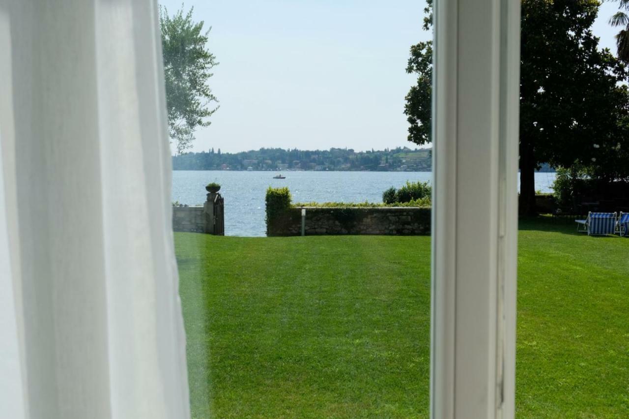 Luxury Lake View Apartments Salò Exteriör bild